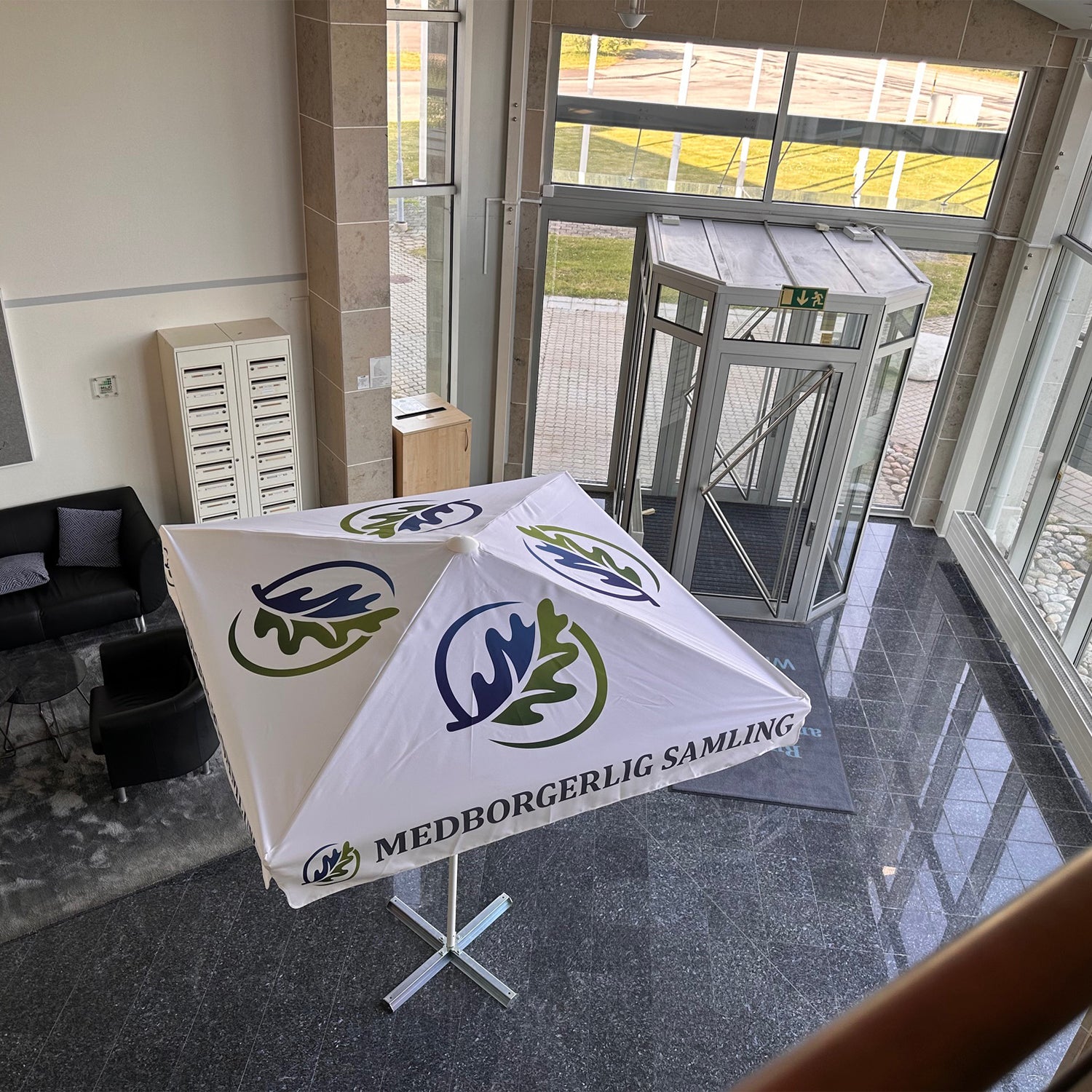 Fyrkantigt parasoll med tryck