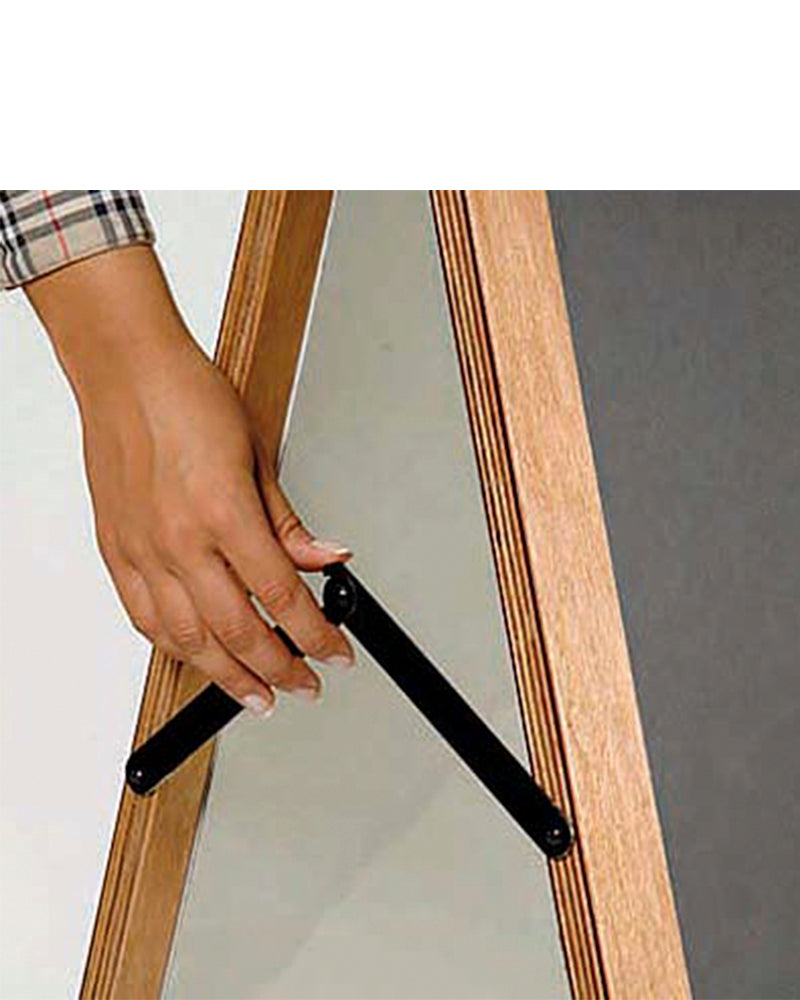 Trottoarpratare med svart Griffeltavla