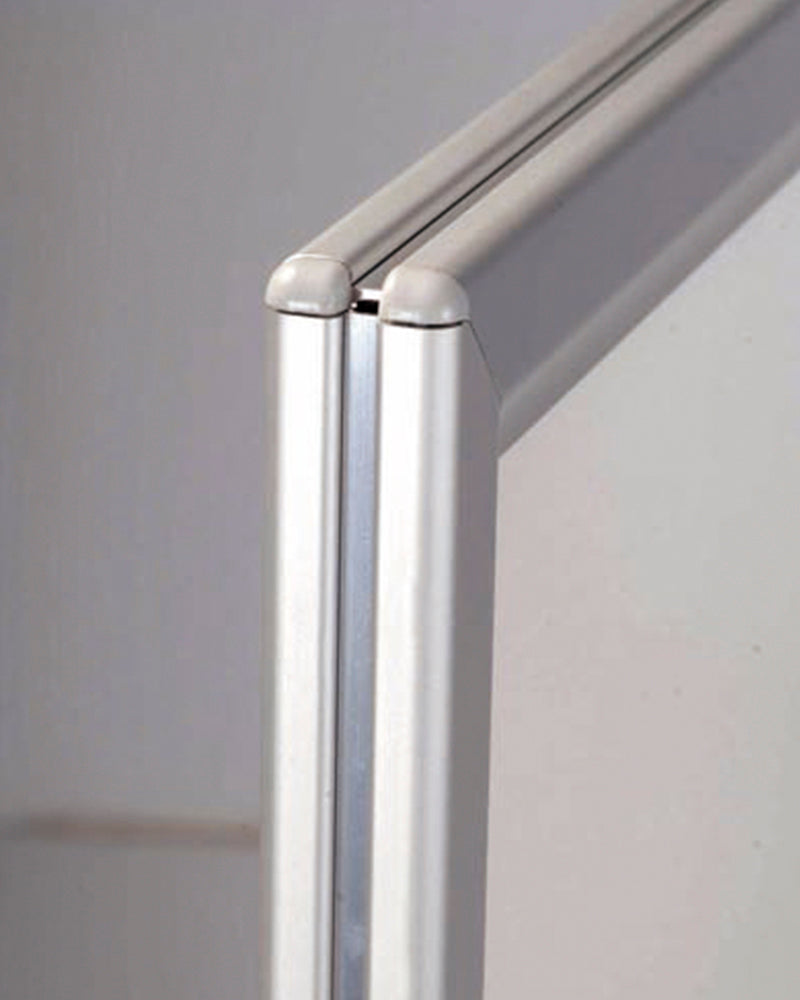 Gatupratare Wind-sign vattentank