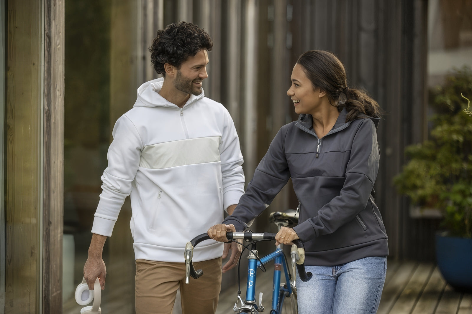 Sayan damanorak med huva och halv dragkedja