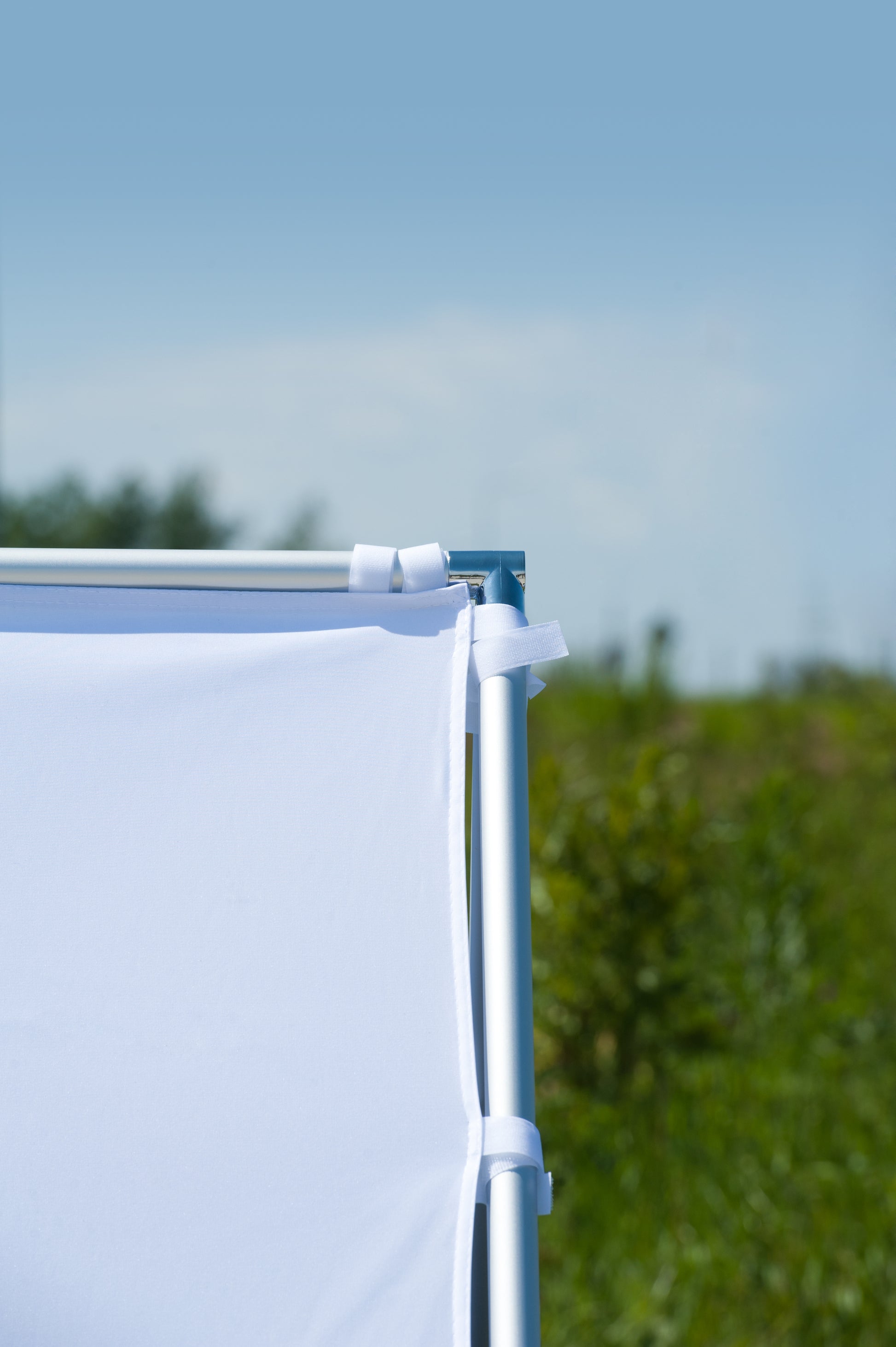 Banderoll med Alu A-ställ