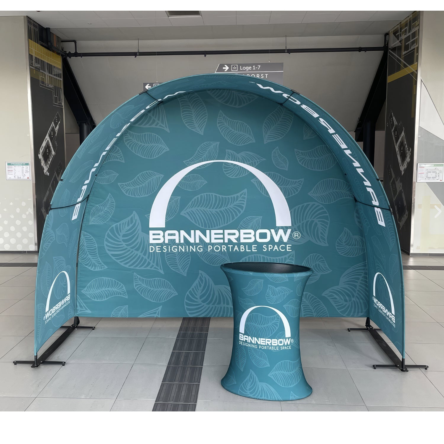 Bannerbow - Backdrop