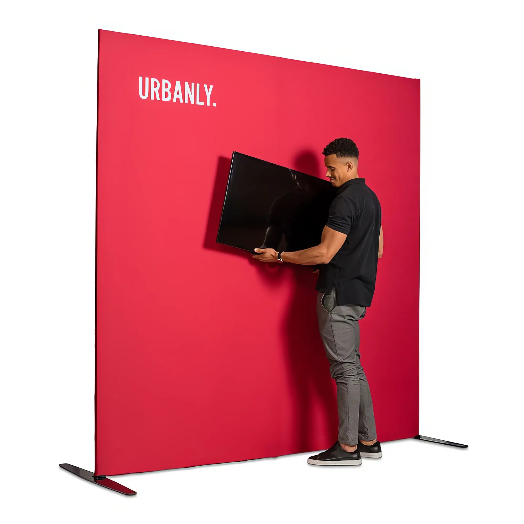 Rak fristående Expand GrandFabric mässvägg med integrerat TV-fäste